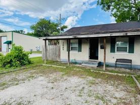 1445 Douglas St - Photo 1 of 1