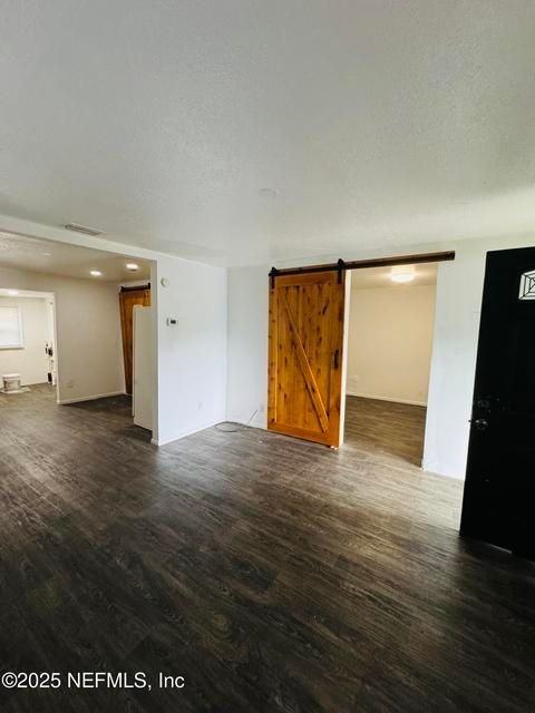 1445 Douglas St - Photo 2 of 7