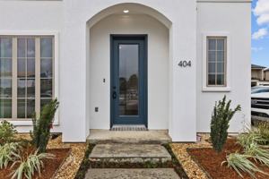 featured image of 805 Broyles Street #103