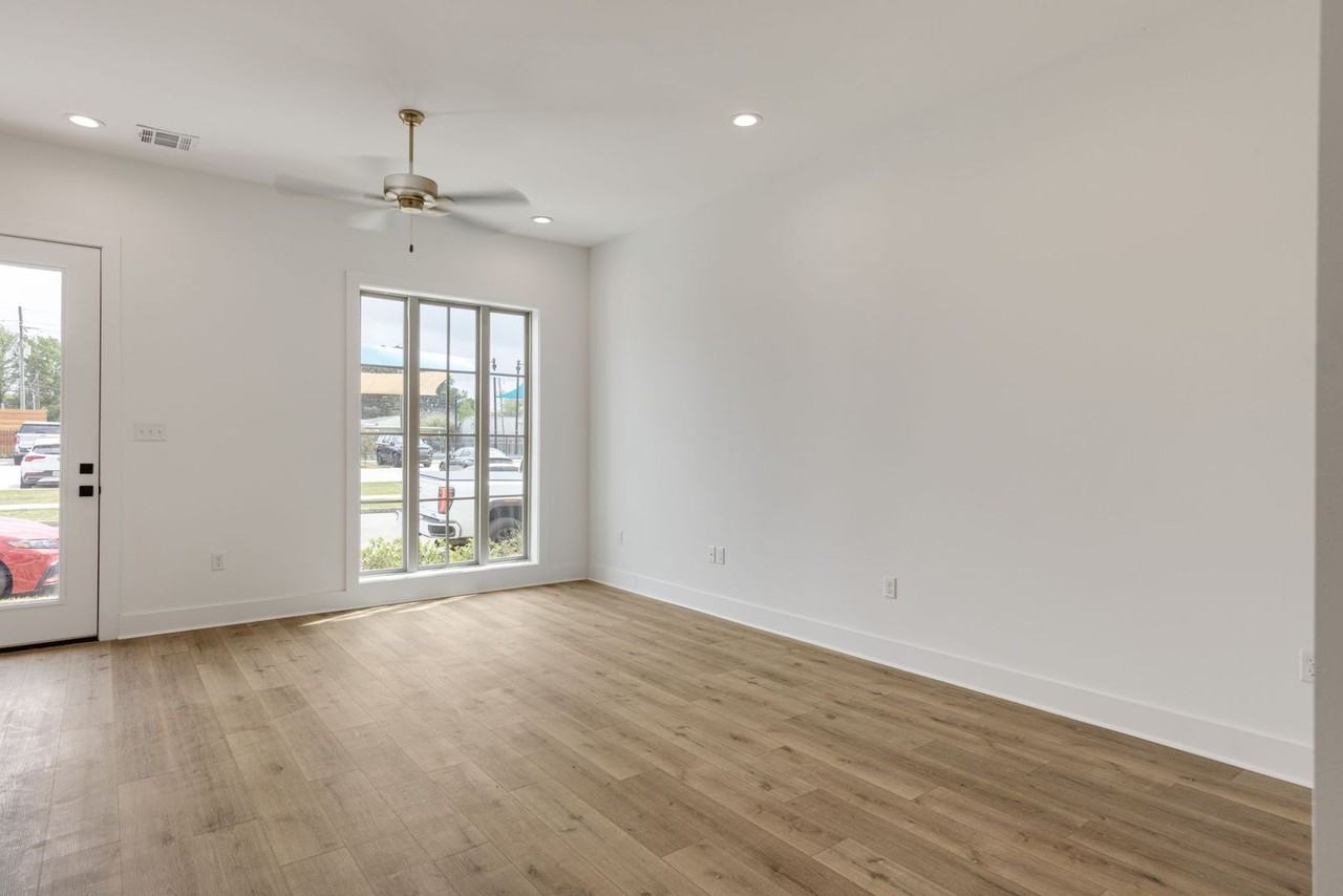 805 Broyles Street #103 - Photo 2 of 29