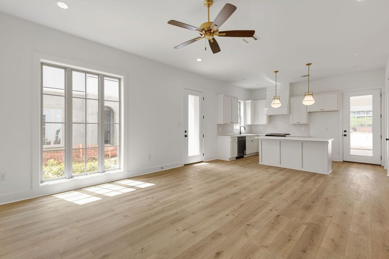 805 Broyles Street #103 - Photo 3 of 29