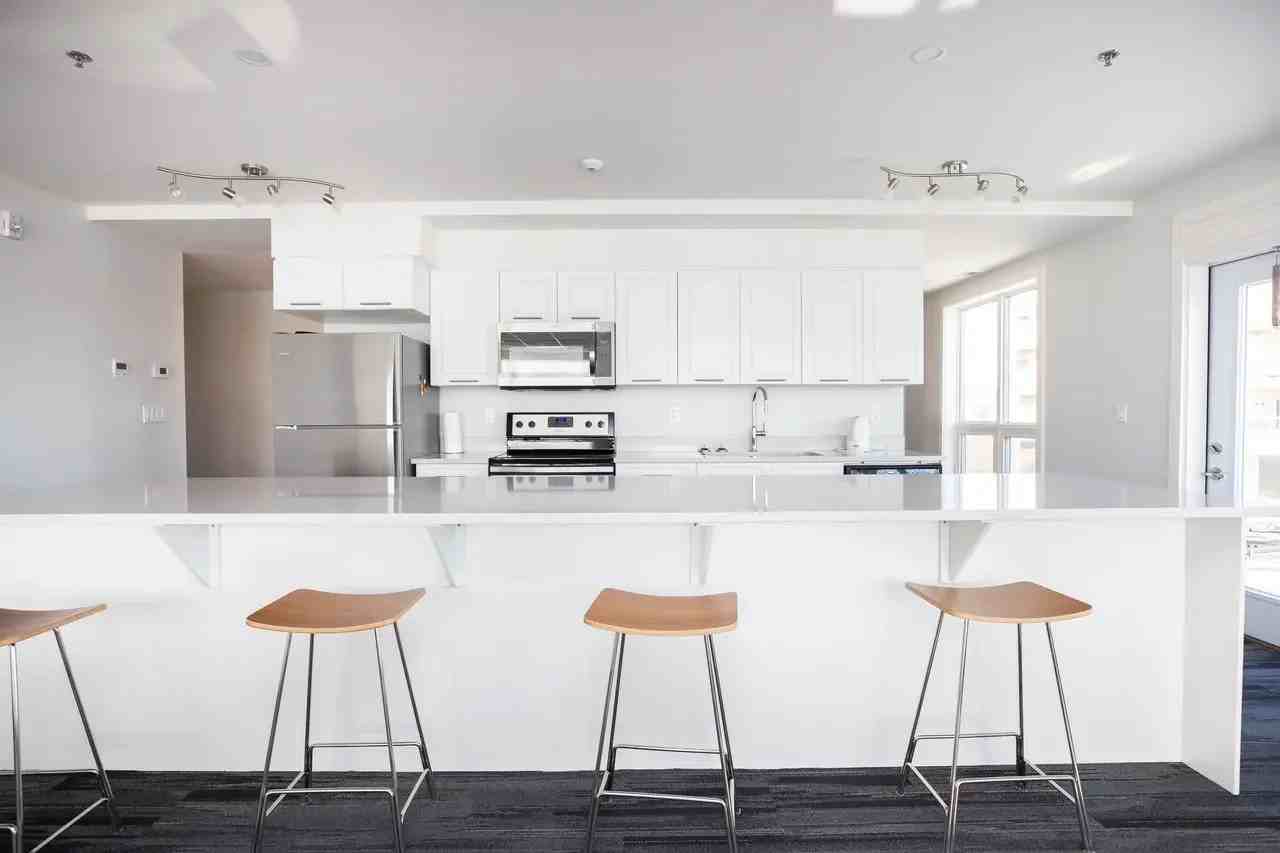 Silver Heights II - Photo 4 of 10