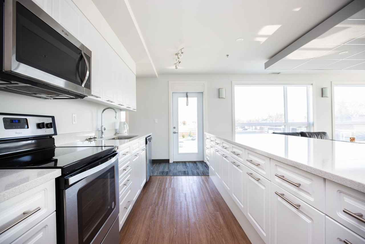 Silver Heights II - Photo 5 of 10