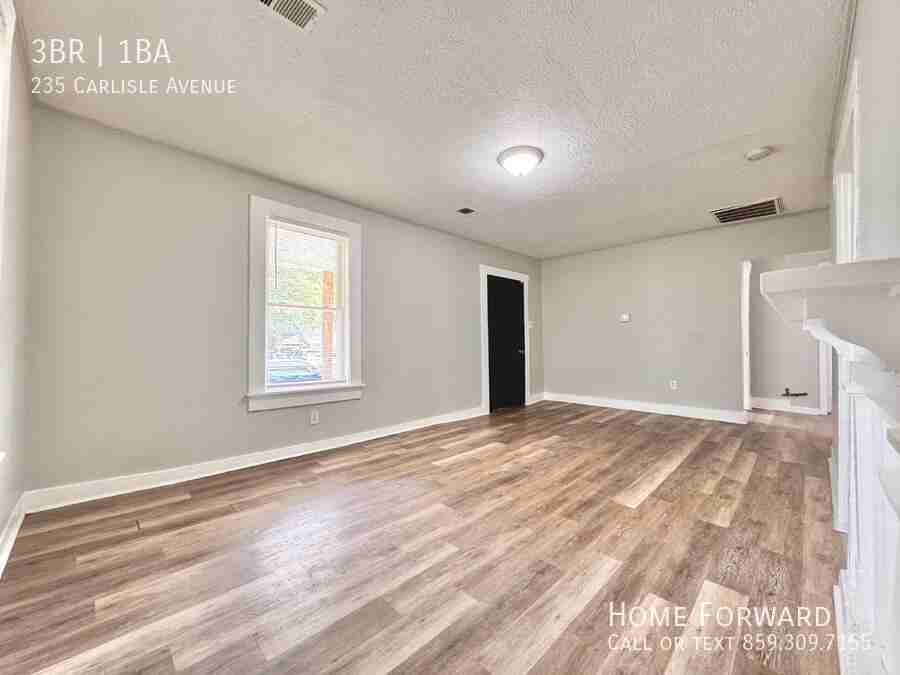 235 Carlisle Ave - Photo 2 of 15
