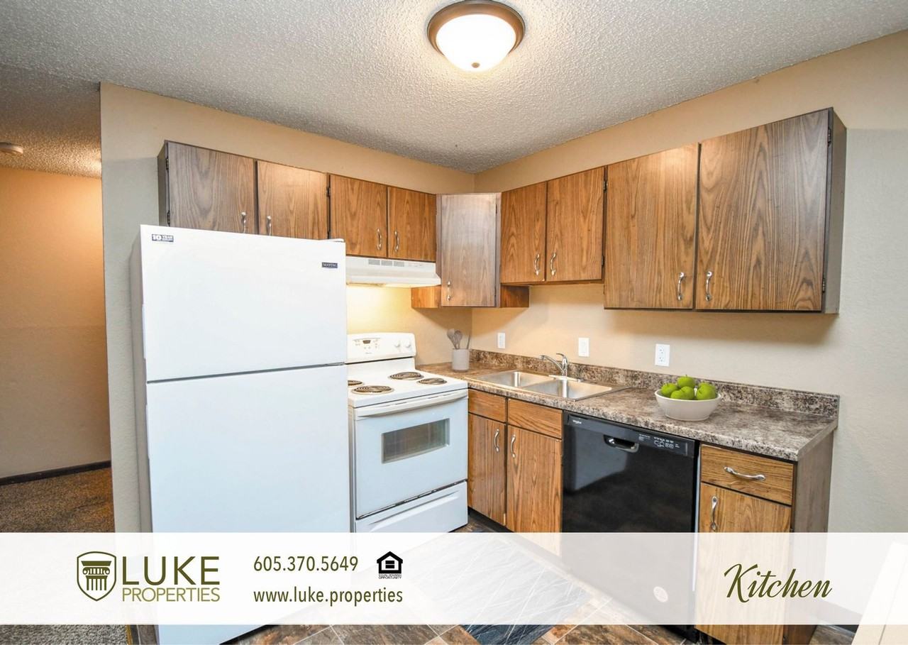 401 S Sycamore Ave #108 - Photo 4 of 13