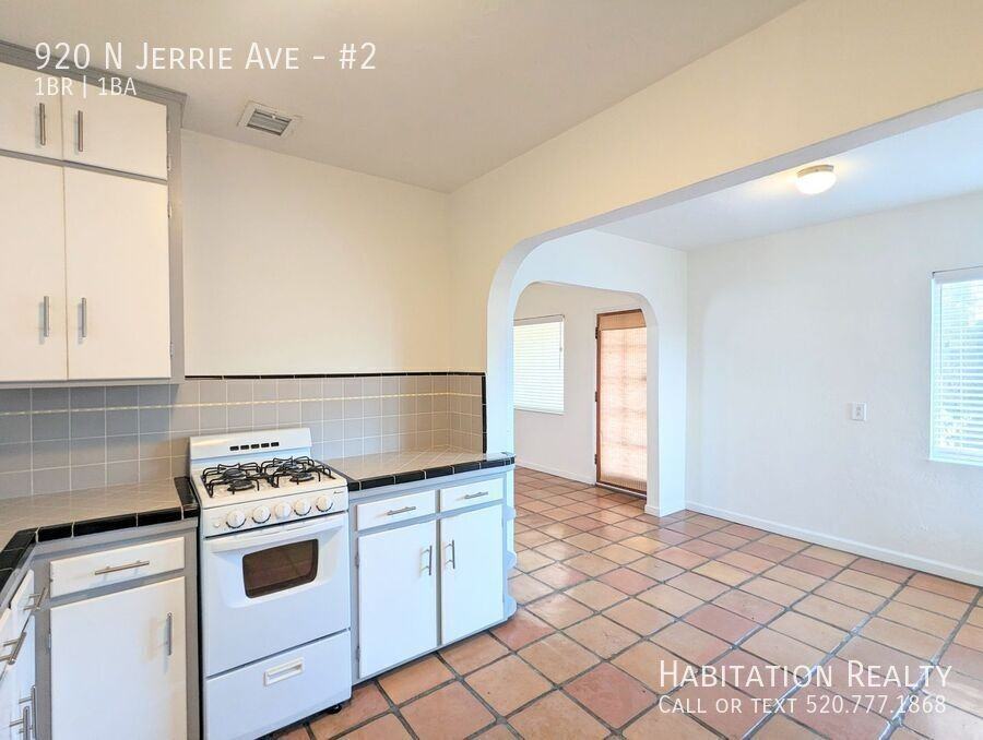 920 N Jerrie Ave #2 - Photo 7 of 19