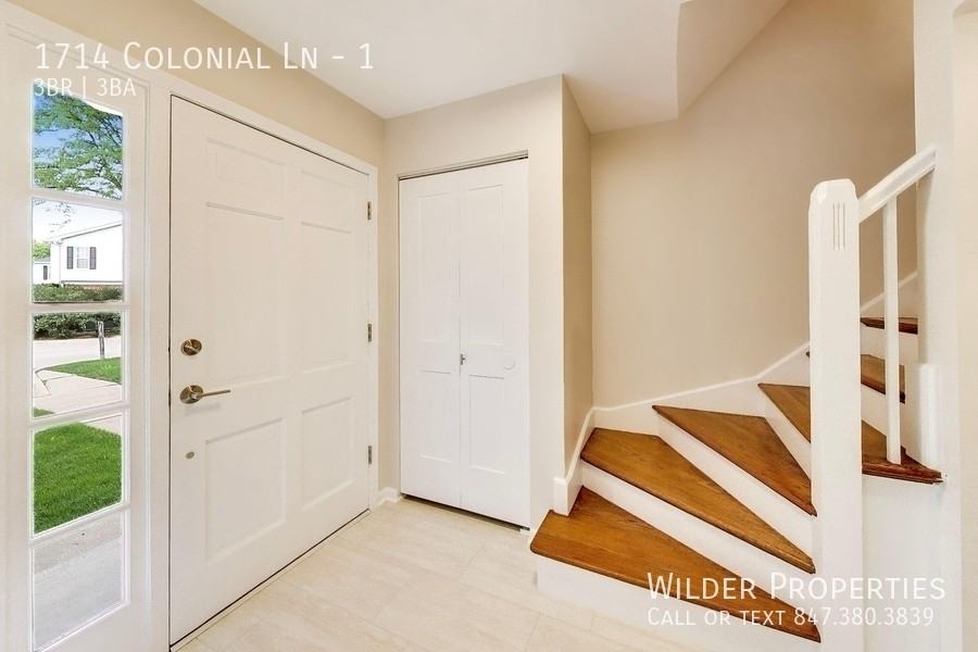 1714 Colonial Ln #1 - Photo 4 of 31