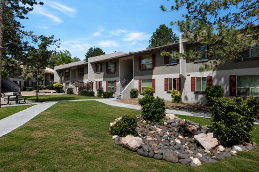 Aspen Leaf Apartments 1 of 4