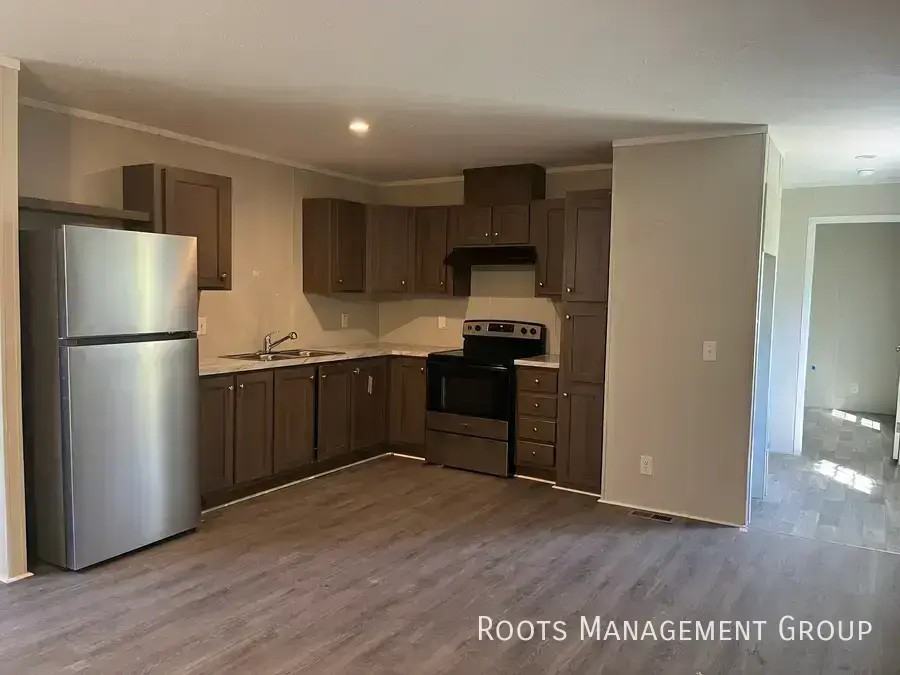 206 Carriage Lane Est #206 - Photo 3 of 14
