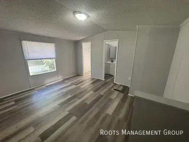 1009 W Aberdeen Rd - Photo 7 of 15