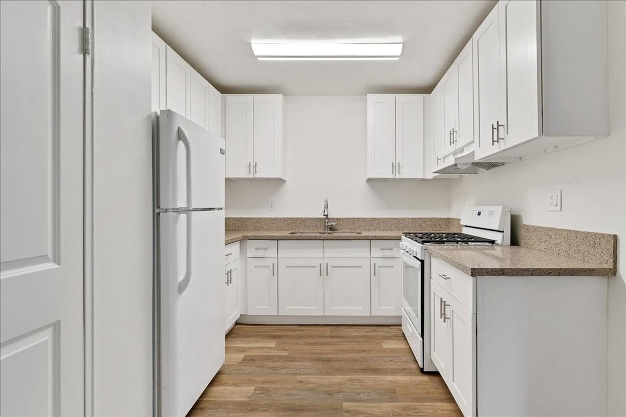 3905 Stevely Ave #08 - Photo 6 of 15