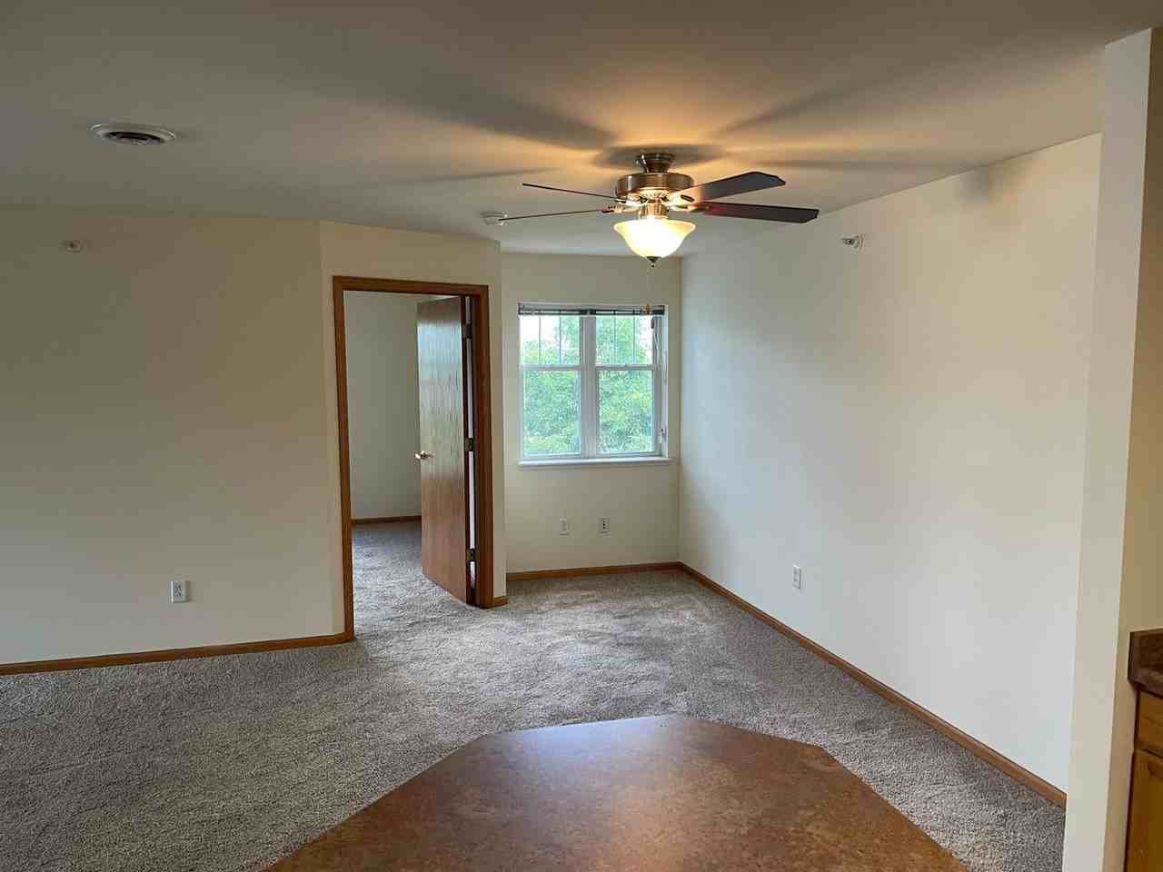 Door Creek Apartments - Photo 5 of 33