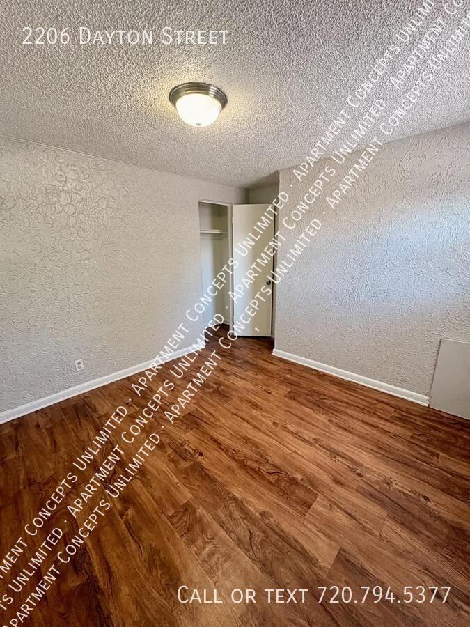 2206 Dayton St - Photo 7 of 10