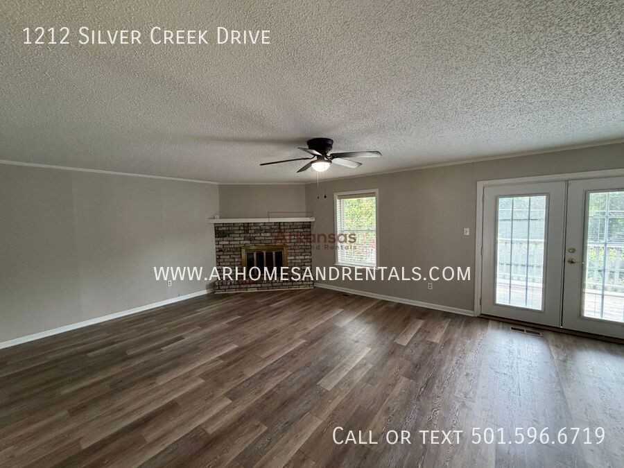 1212 Silver Creek Dr - Photo 4 of 50