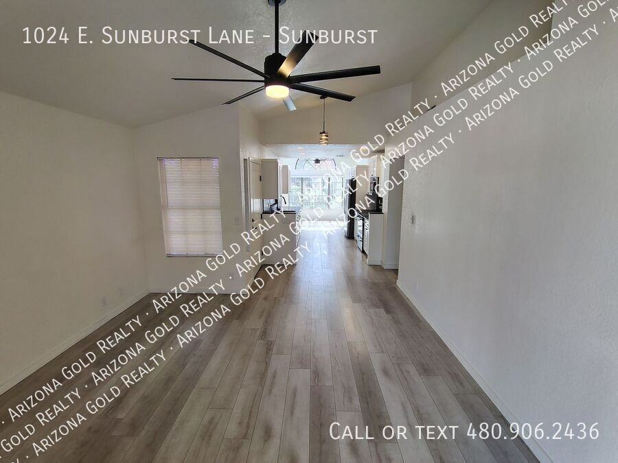 1024 E Sunburst Ln - Photo 3 of 26