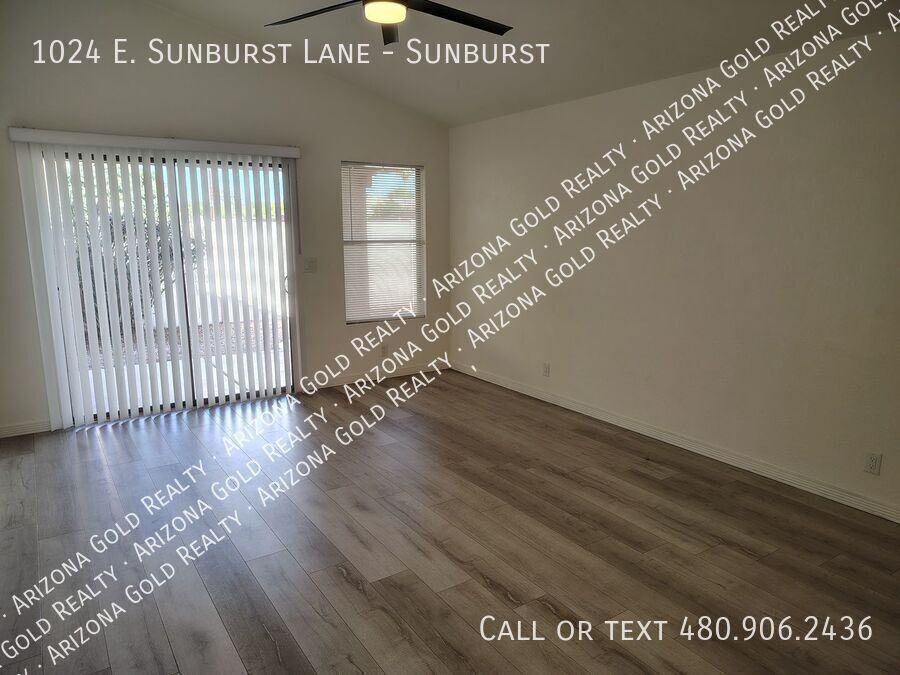 1024 E Sunburst Ln - Photo 4 of 26