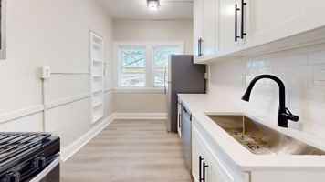featured image of 3845 Riveredge Rd