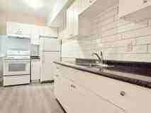 524 Pitt St W #206 - Photo 1 of 1