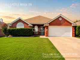 featured image of 1407 Castle Ridge Dr