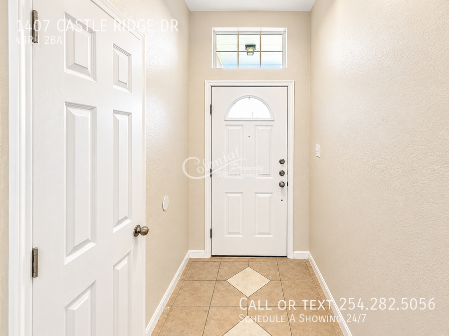 1407 Castle Ridge Dr - Photo 2 of 24