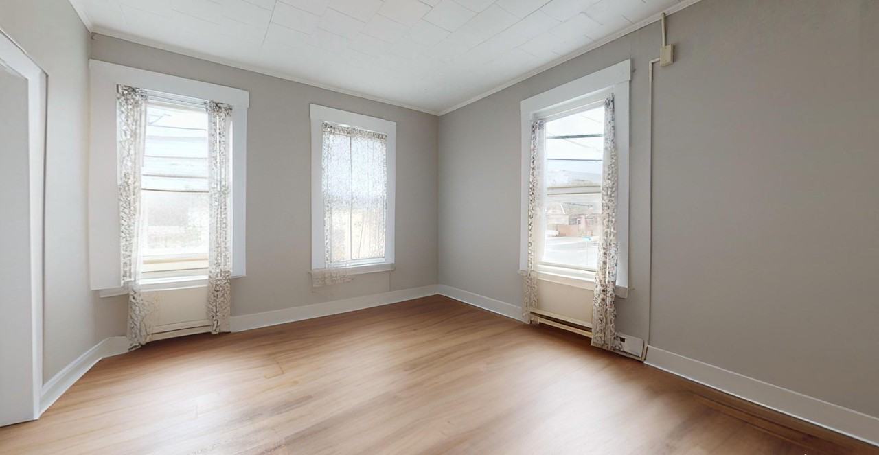 91 Marlboro St. - Photo 5 of 10