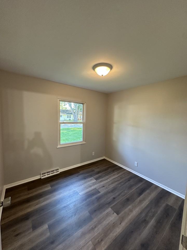 2303 Bramble Way - Photo 3 of 14