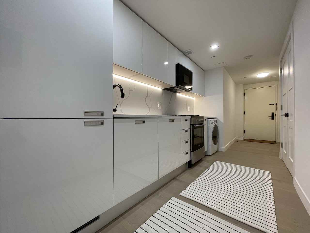 623 Avenue H #3F - Photo 4 of 10