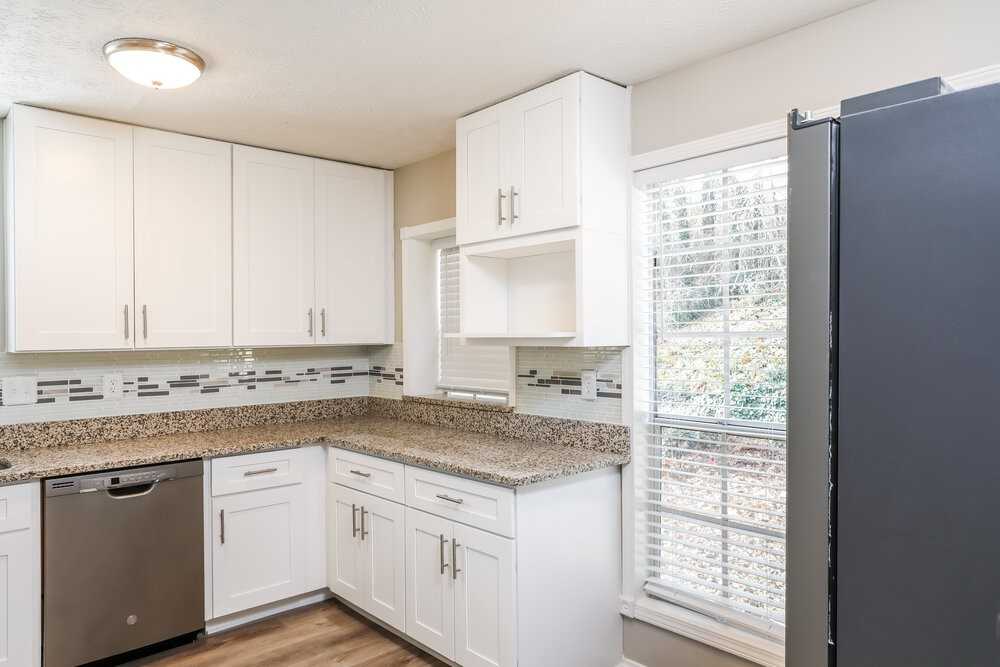 445 Ridgedale Way - Photo 7 of 18