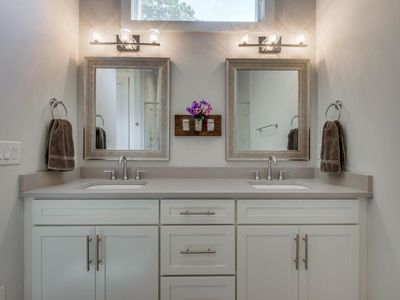 1023 Petway Ave #B - Photo 3 of 20