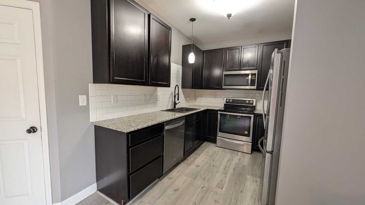 3001 Kellerton Pl - Photo 3 of 14