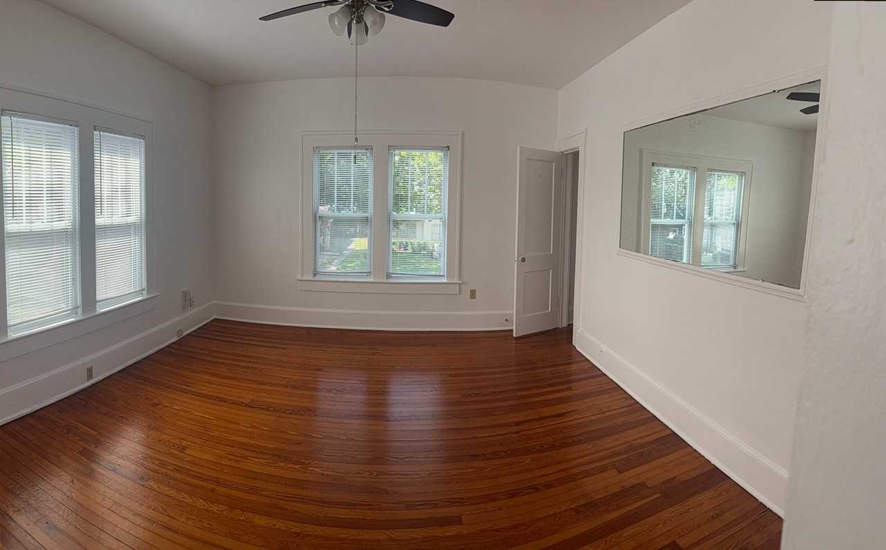 715 Delaney Park Dr - Photo 4 of 25