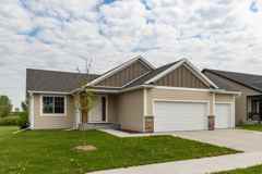699 Steenhoek Ln Ne - Photo 1 of 1