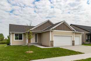 699 Steenhoek Ln Ne - Photo 1 of 1