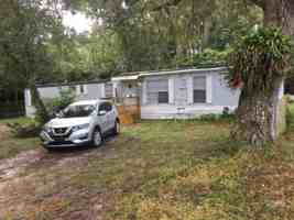 featured image of 15173 Oak Ln