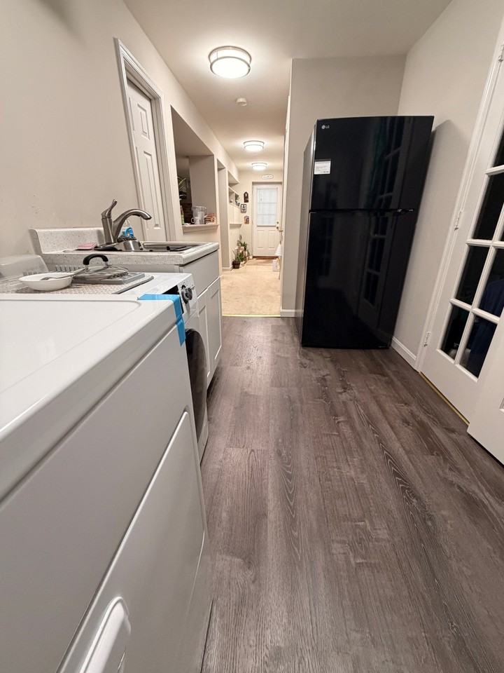 Breezyhill Dr - Photo 3 of 13