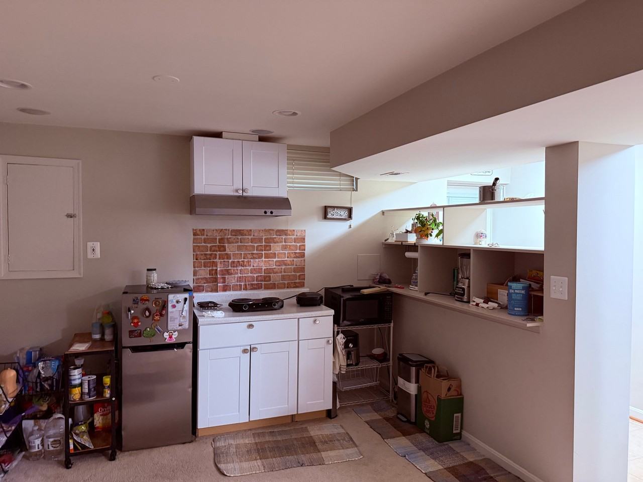 Breezyhill Dr - Photo 5 of 13