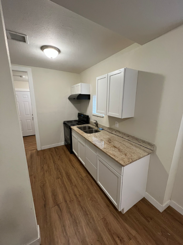 3313 Hueco Ave - Photo 7 of 16