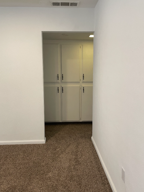 1009 Nimrod Ct #B - Photo 2 of 8