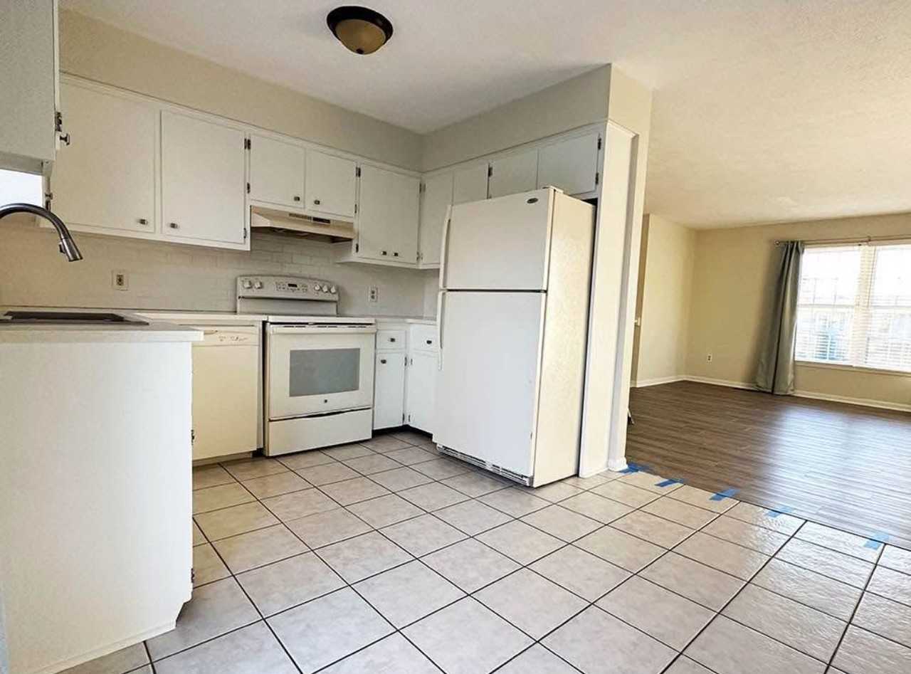 6690 North Dr - Photo 2 of 9