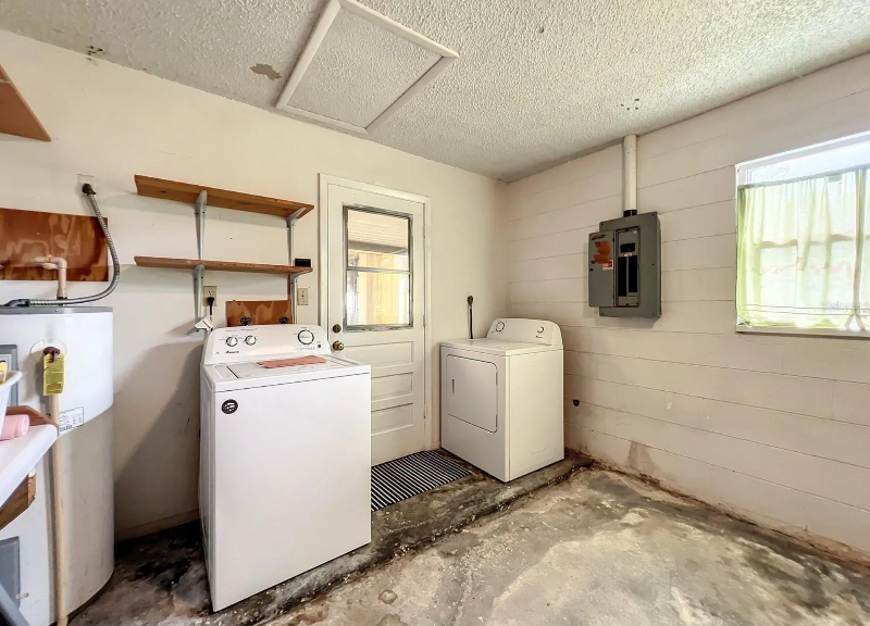 1238 Watersedge Dr - Photo 6 of 6