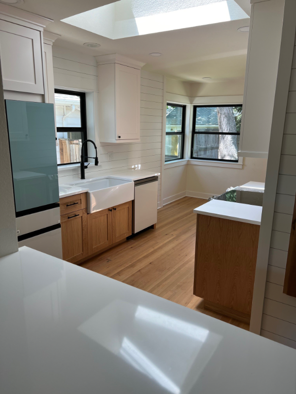 329 Sumner St - Photo 4 of 16
