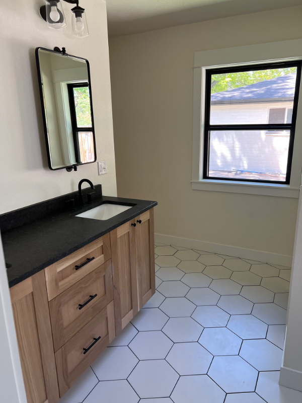 329 Sumner St - Photo 7 of 16