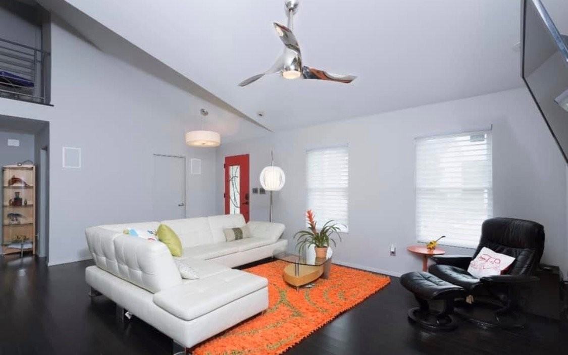 8401 Metronome Ln - Photo 4 of 20