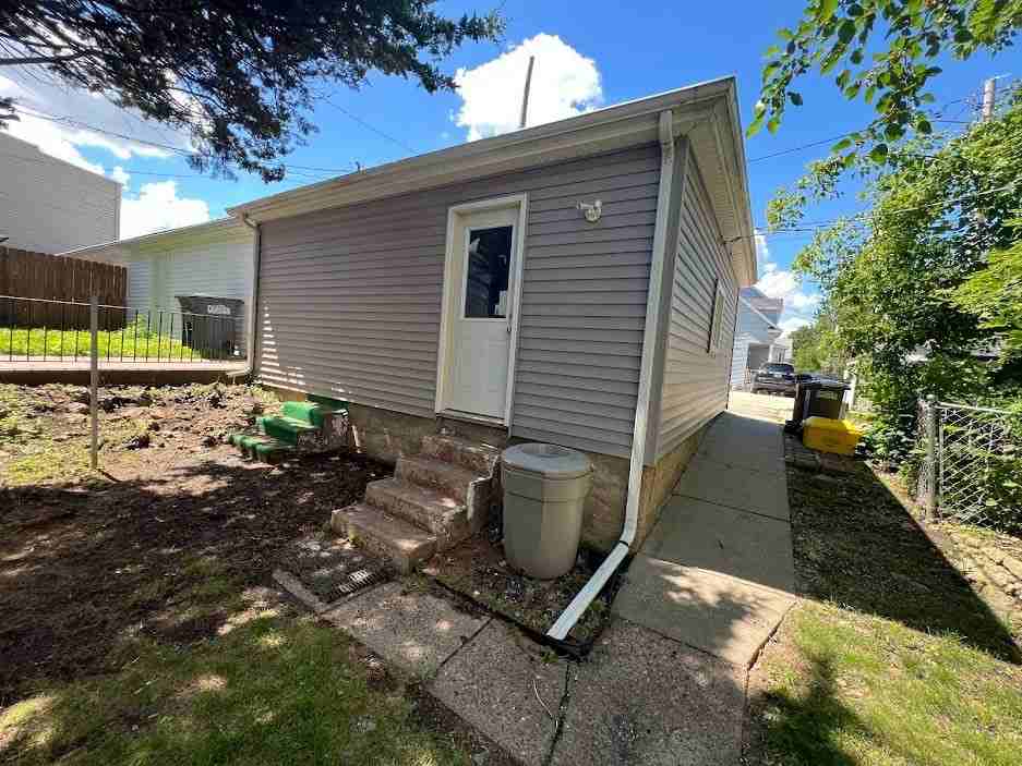 1525 Fairview Pl #2 - Photo 6 of 15