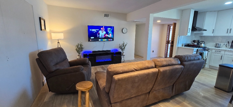 1733 Ophir Dr - Photo 2 of 15