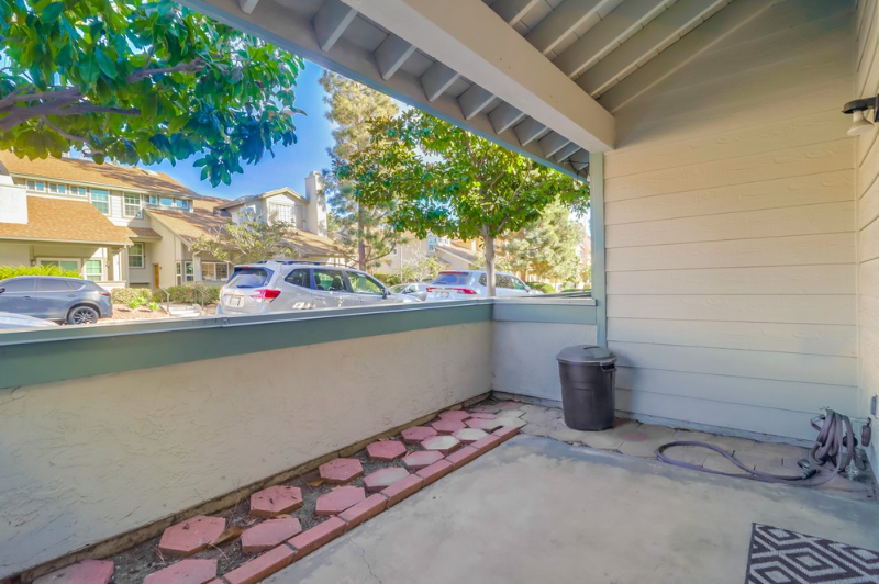 3222 Old Bridgeport Way - Photo 4 of 43
