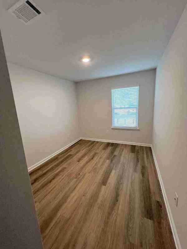 1755 Jakes Dr - Photo 7 of 15