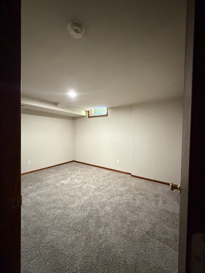 4821 Ne 42nd Ave - Photo 2 of 15