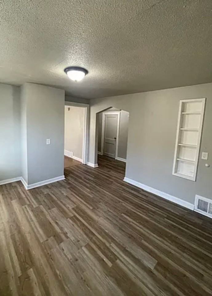 2608 N 40th St #2608A - Photo 2 of 8