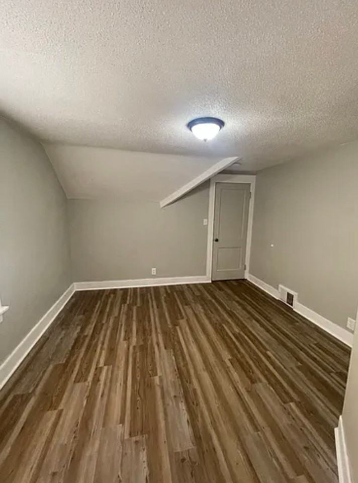 2608 N 40th St #2608A - Photo 6 of 8